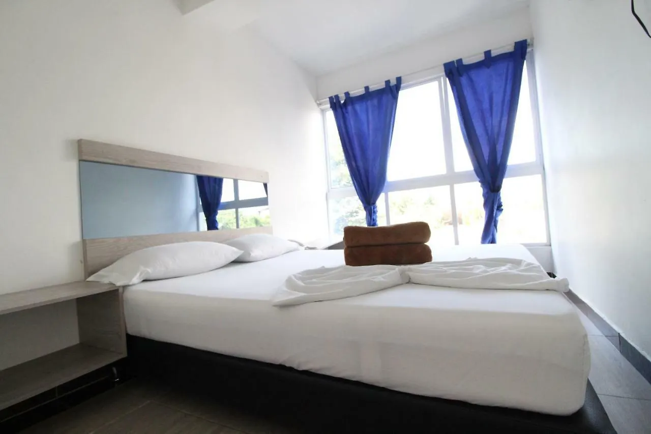 ***  Hotel Porton Estadio Medellin Colombia